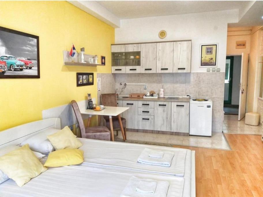 Yellow Diamond Ni Exterior foto